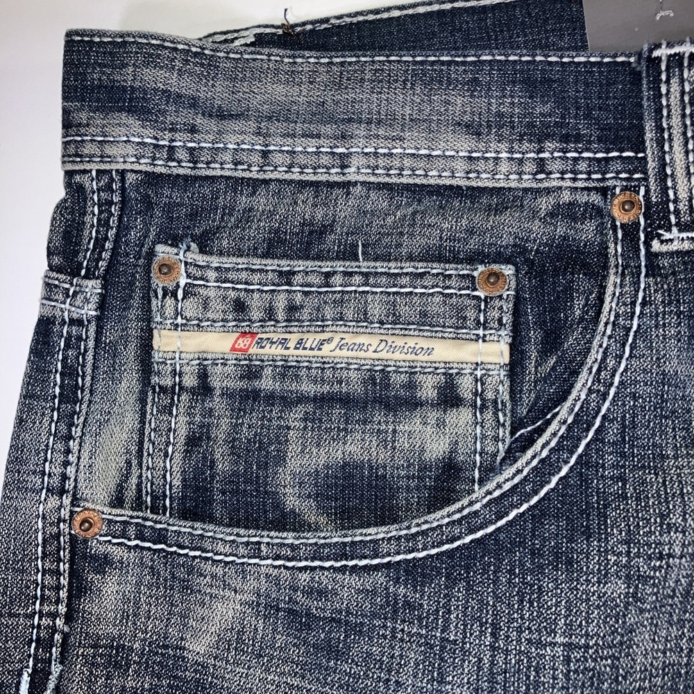 Royal Blue Brand Jeans Mens 52x32 Relaxed Fit Distressed Medium Wash NWT - Picture 5 of 16